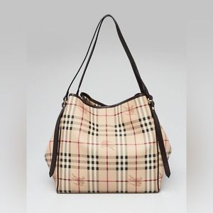 Burberry classic style Shopping Bag/tote brand new